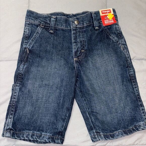 Nwt Boys size 6 regular wrangler denim’s shorts - Picture 1 of 2